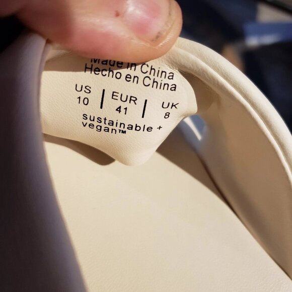 Call it Spring Ladies' Size 10 MAKENA chunky Thong Sandals WHITE, Slides VEGAN - Picture 7 of 7